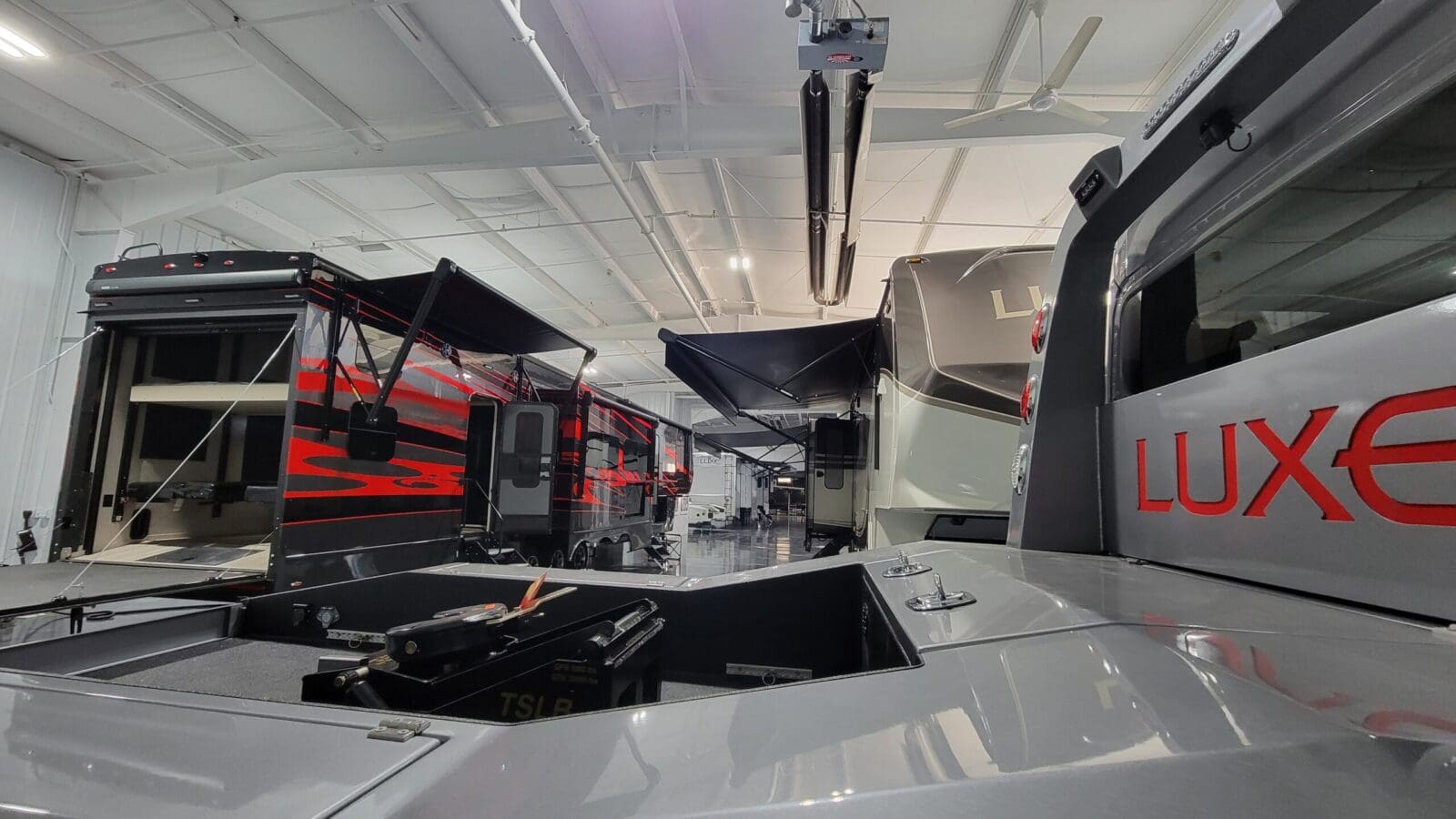 fifth_wheel_showroom_elkhart rv_factory_tour_elkhart_indiana