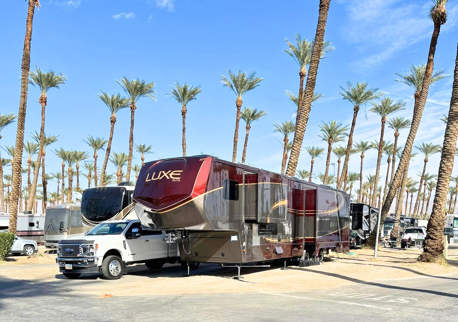 df39a1ed-ad35-4815-82f5-729da91479cd Luxe_Fifth_Wheel_Reviews