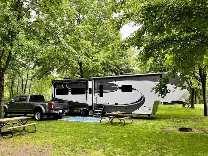 the_best_luxury_fifth_wheel_manufacturer the_best_luxury_fifth_wheel_manufacturer