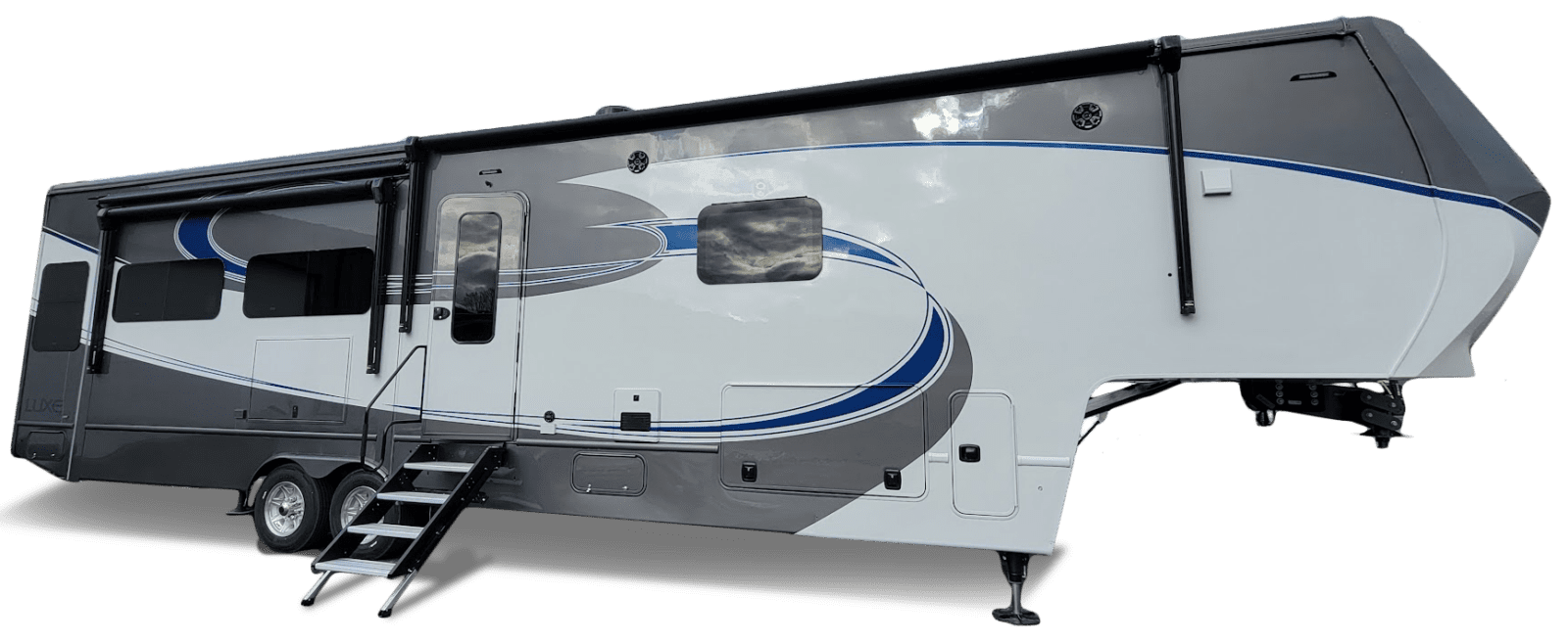 automotive_grade_painted_fifth_wheel